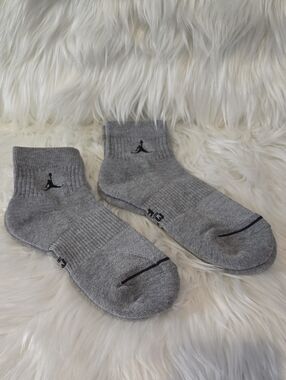 Jordan Womens Ankle Socks Gray Size 6-9 Two Pair Bundle